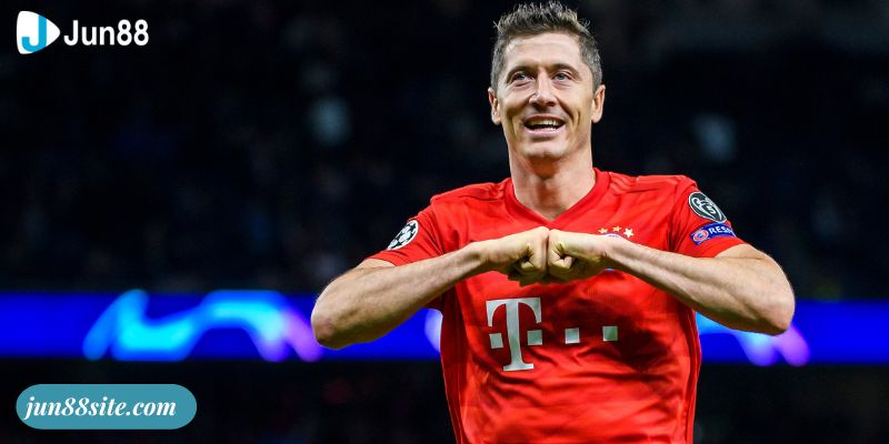 Bàn thắng đánh dấu sự nghiệp đỉnh cao của Lewandowski tại World Cup 2022